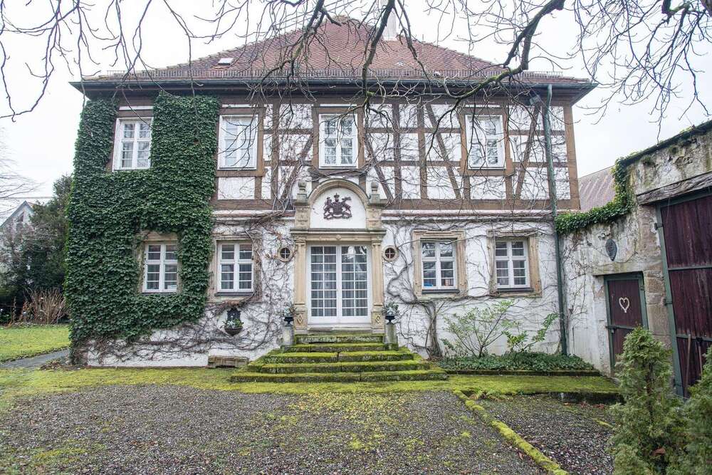 Thumbnail-Haus zum Kaufen in Pliezhausen 2.800.000,00 € 407 m²