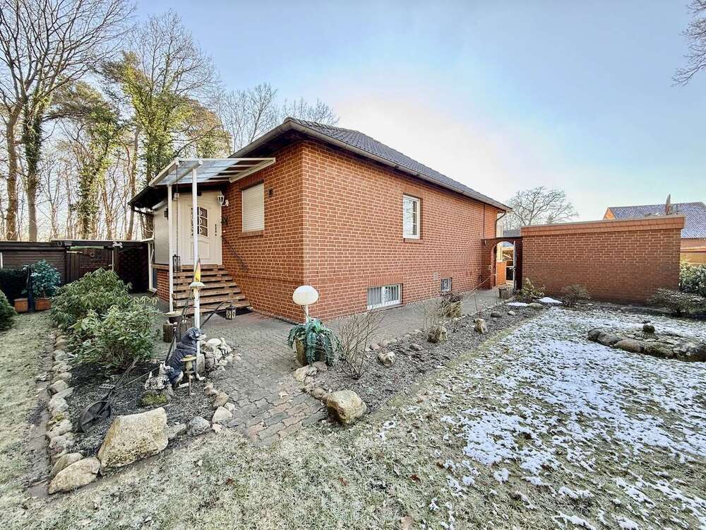 Thumbnail-Haus zum Kaufen in Neustadt am Rübenberge-Luttmersen 309.000,00 € 122 m²