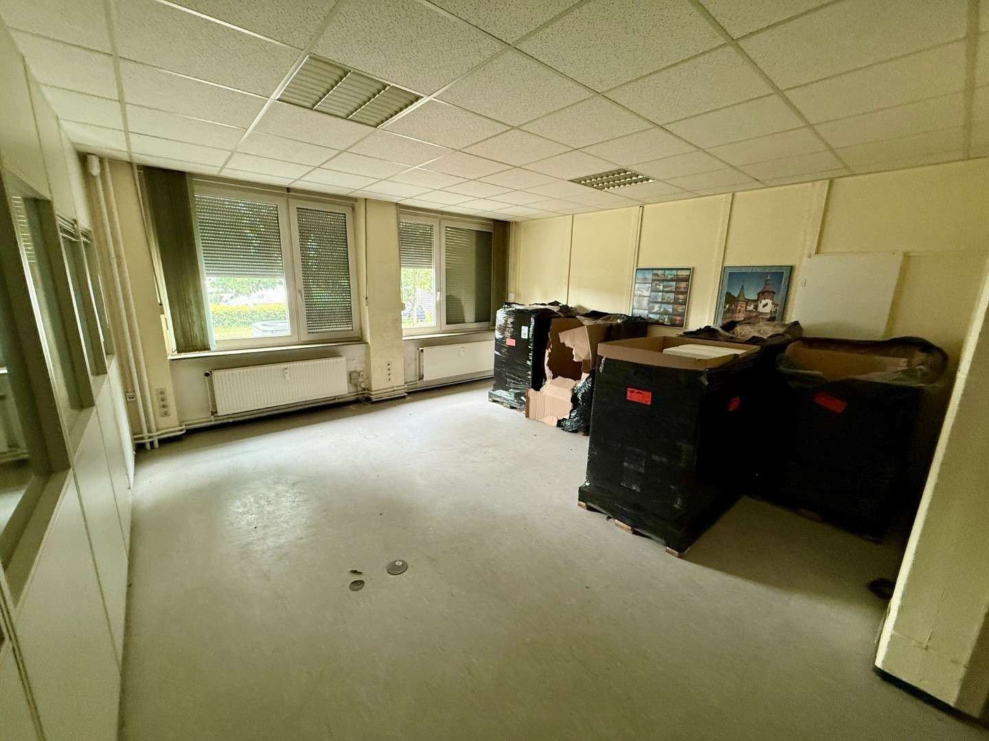 Thumbnail-Halle in Lübeck 1.800,00 € 365 m²