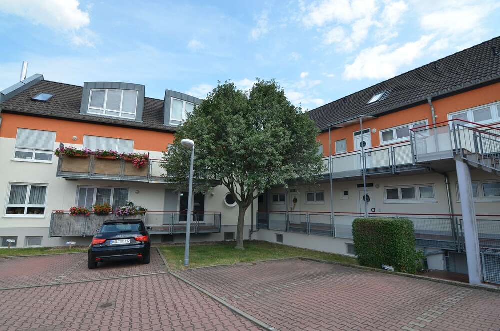 Thumbnail-Wohnung zum Mieten in Teutschenthal 325,00 € 45.67 m²
