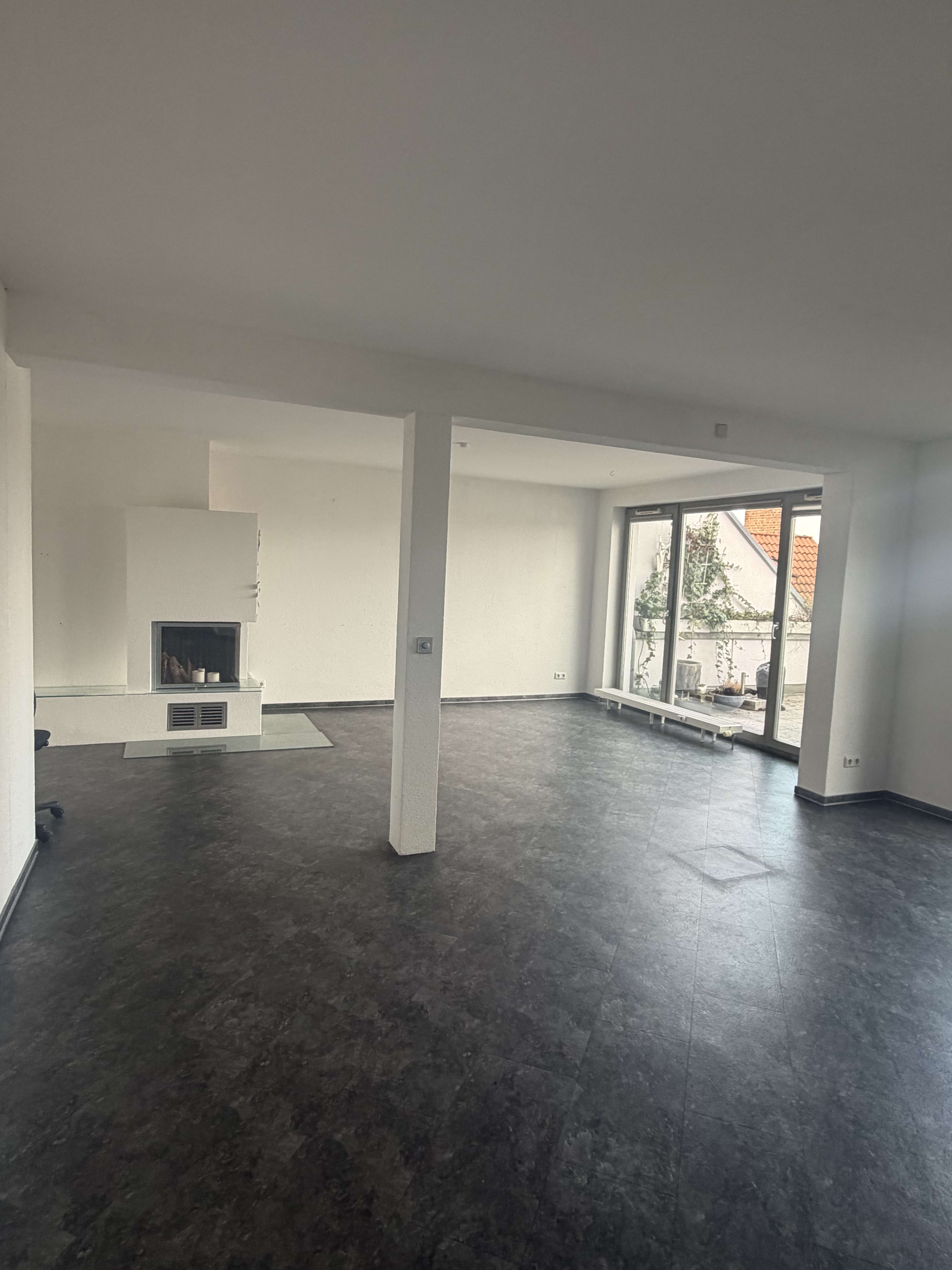 Thumbnail-Wohnung zum Mieten in Hannover 2.352,00 € 147 m²
