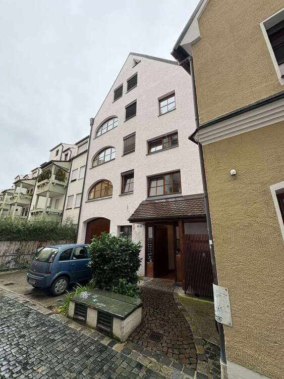 Thumbnail-Wohnung zum Mieten in Augsburg 1.288,00 € 92 m²