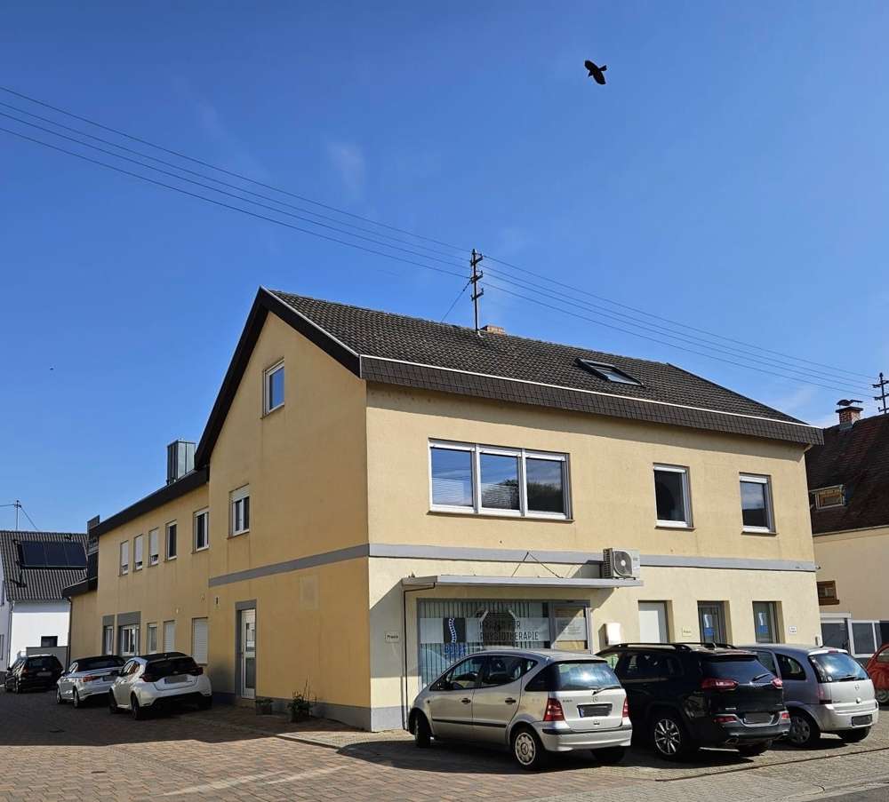 Thumbnail-Haus zum Kaufen in Altdorf 1.199.000,00 € 546 m²