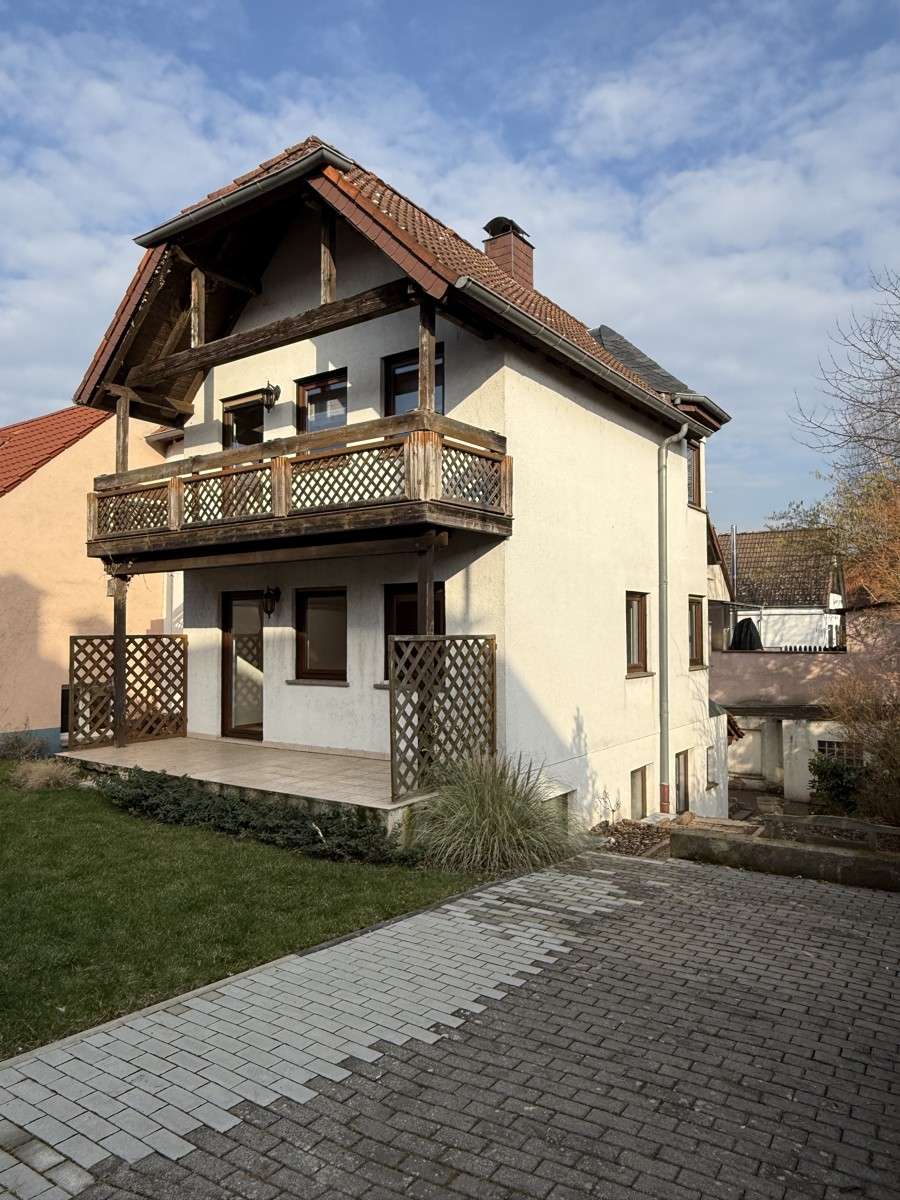 Thumbnail-Haus zum Kaufen in Nidderau 449.000,00 € 291.2 m²