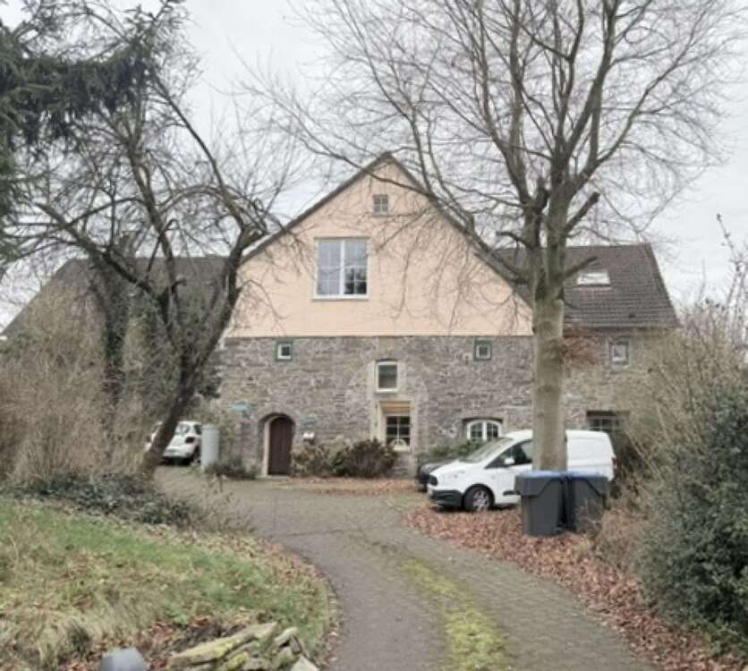 Thumbnail-Wohnung zum Kaufen in Hemer-Deilinghofen 200.000,00 € 200 m²