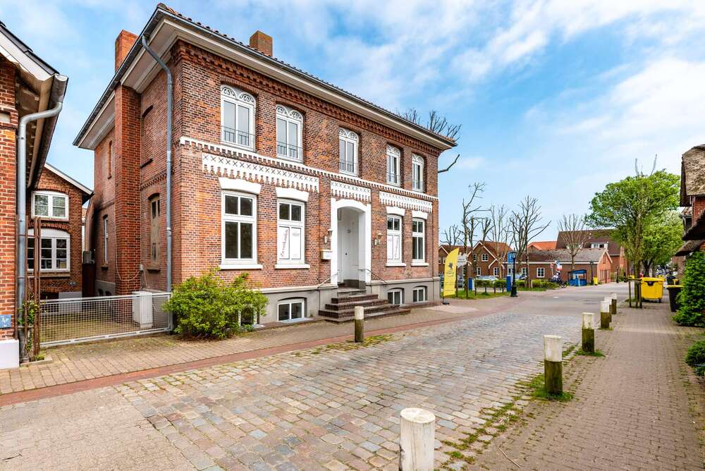 Thumbnail-Haus zum Kaufen in Wyk auf Föhr 595.000,00 € 300 m²