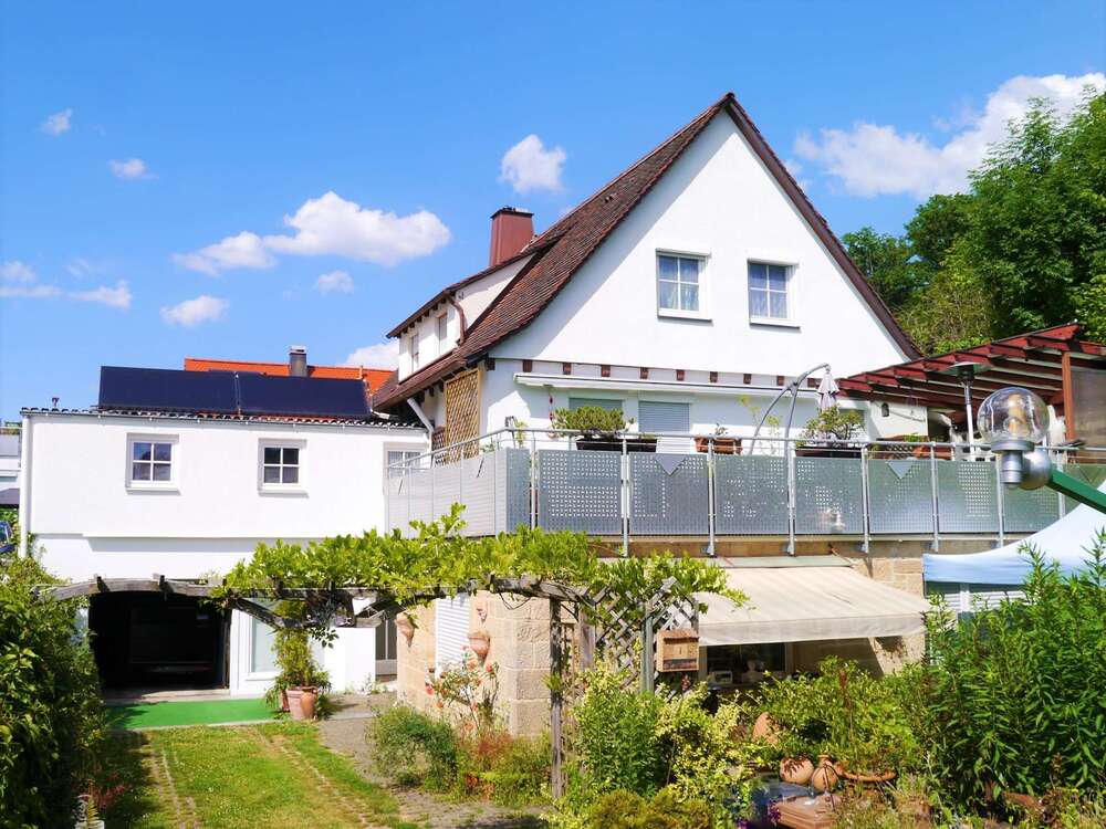 Thumbnail-Haus zum Kaufen in Neuffen 529.000,00 € 260 m²
