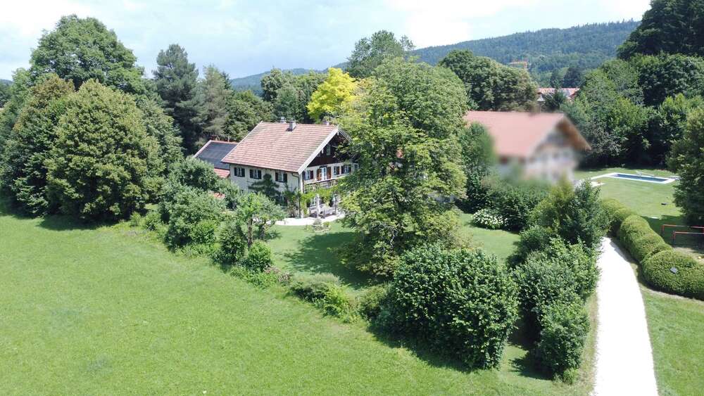 Thumbnail-Haus zum Kaufen in Siegsdorf 1.880.000,00 € 314 m²
