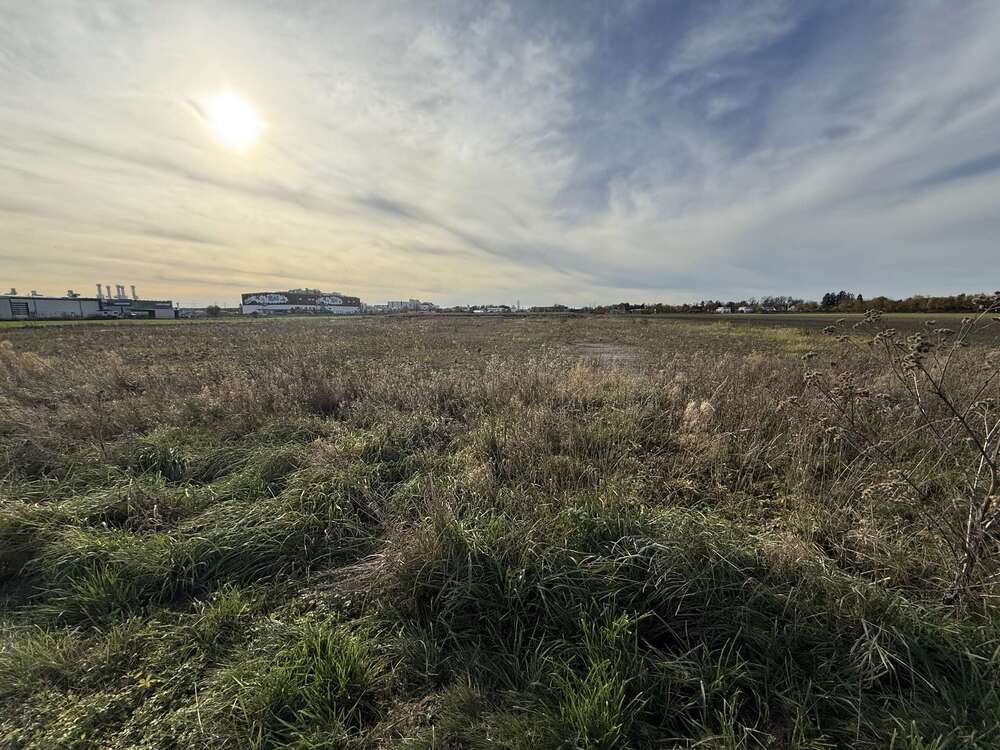 Thumbnail-Grundstück in Asbach-Bäumenheim 1.500.000,00 € 30076 m²