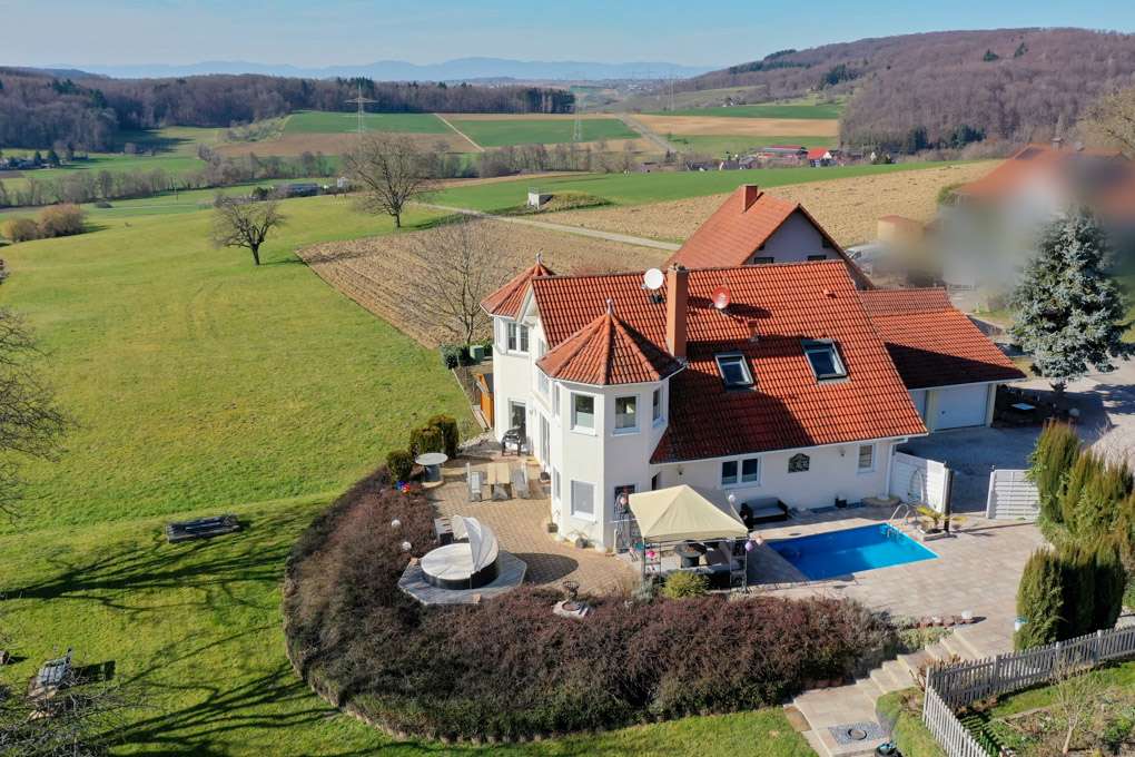 Thumbnail-Haus zum Kaufen in Kandern 1.050.000,00 € 269 m²