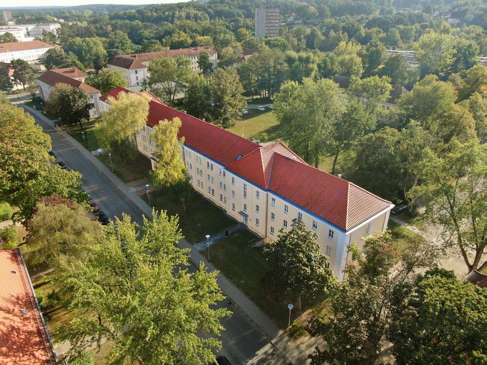 Thumbnail-Wohnung zum Mieten in Eisenhüttenstadt 367,77 € 35.95 m²