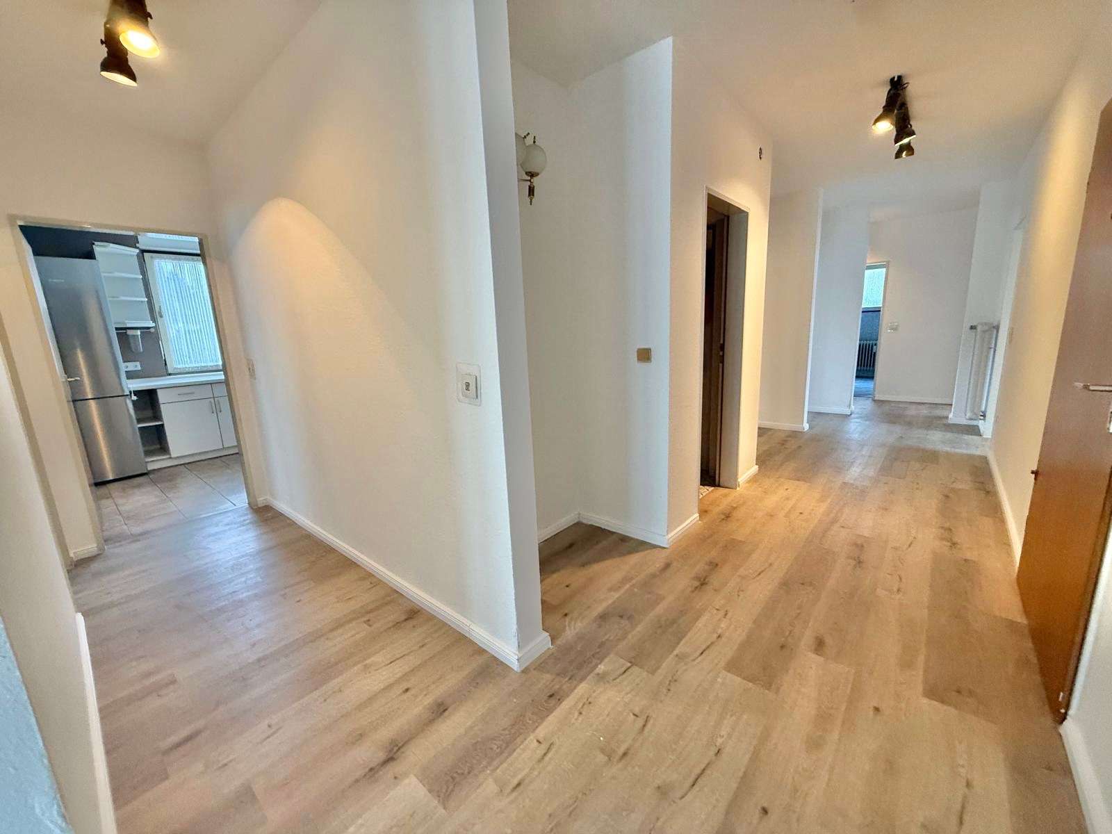 Thumbnail-Wohnung zum Mieten in Homburg 1.250,00 € 140 m²