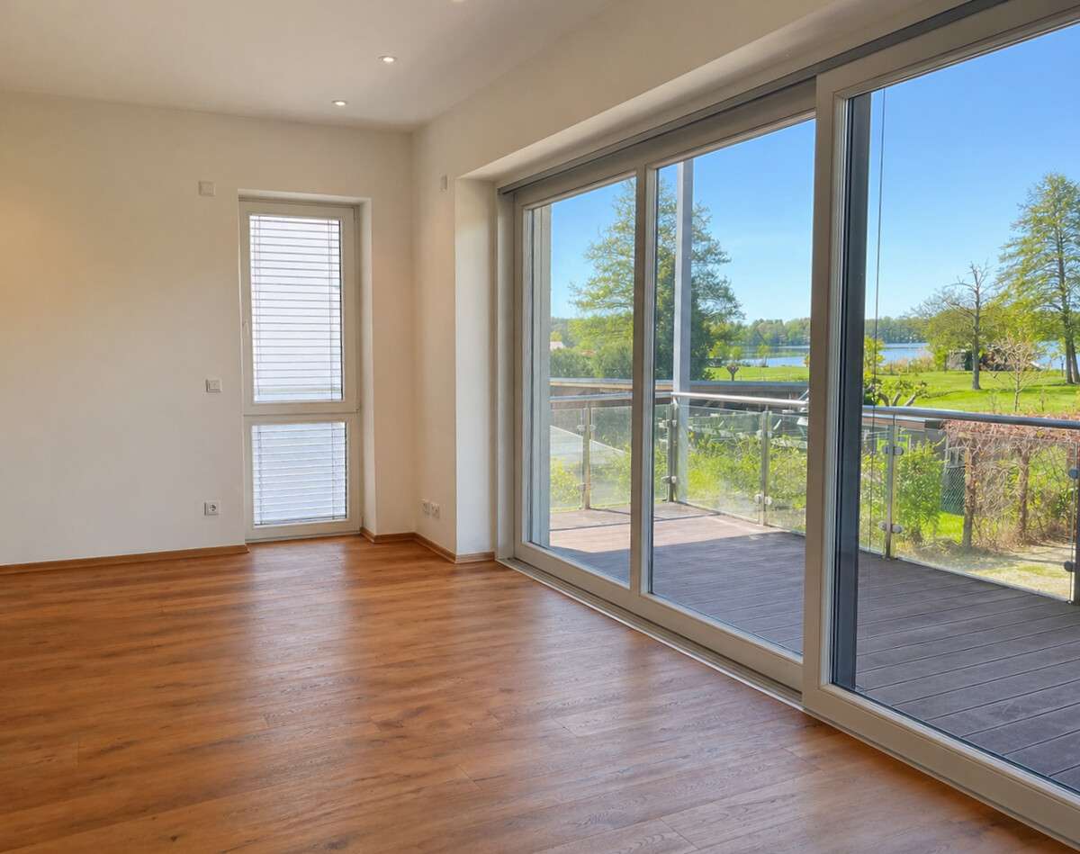 Thumbnail-Wohnung zum Mieten in Schwerin 1.728,00 € 115.23 m²