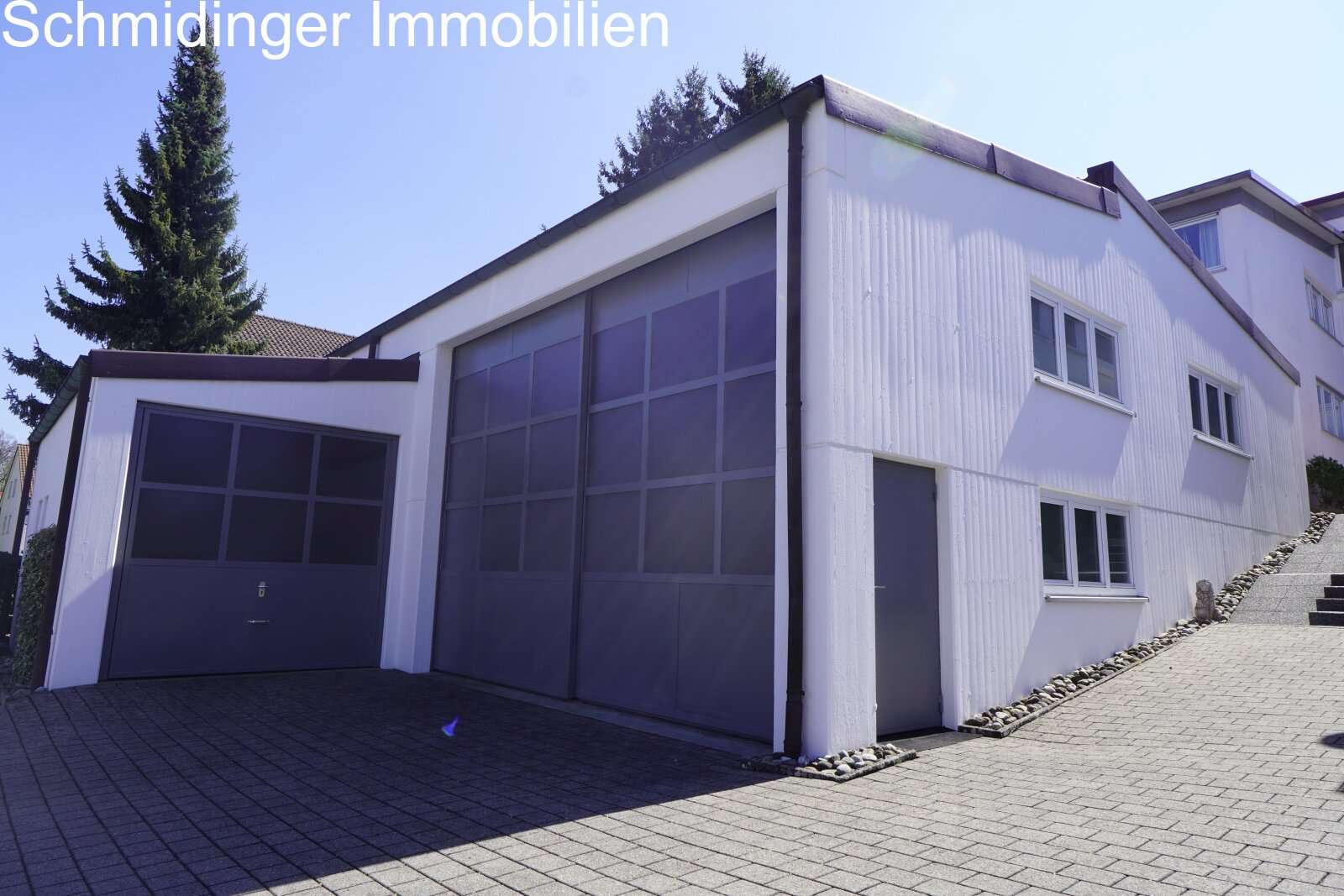 Thumbnail-Halle in Biberach 1.500,00 € 160 m²