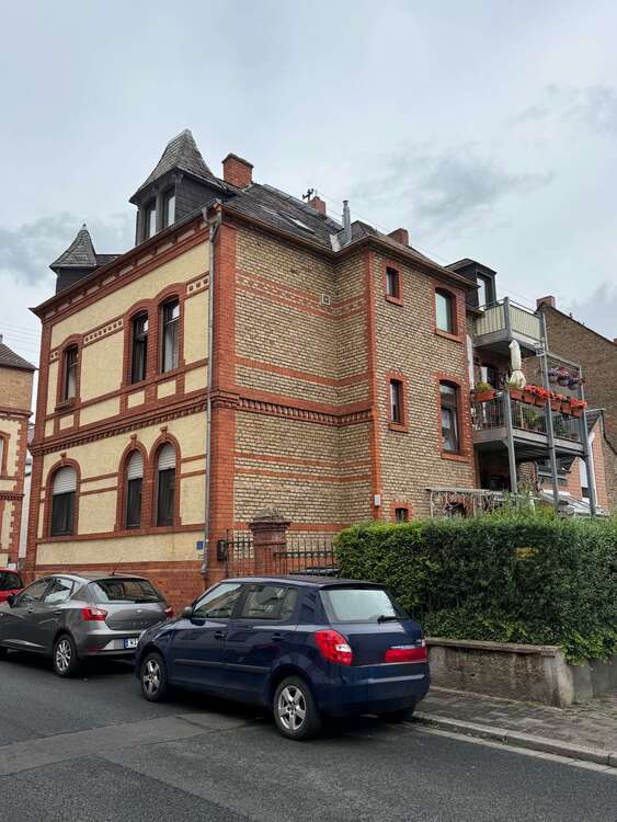 Thumbnail-Wohnung zum Kaufen in Wiesbaden 299.000,00 € 83 m²