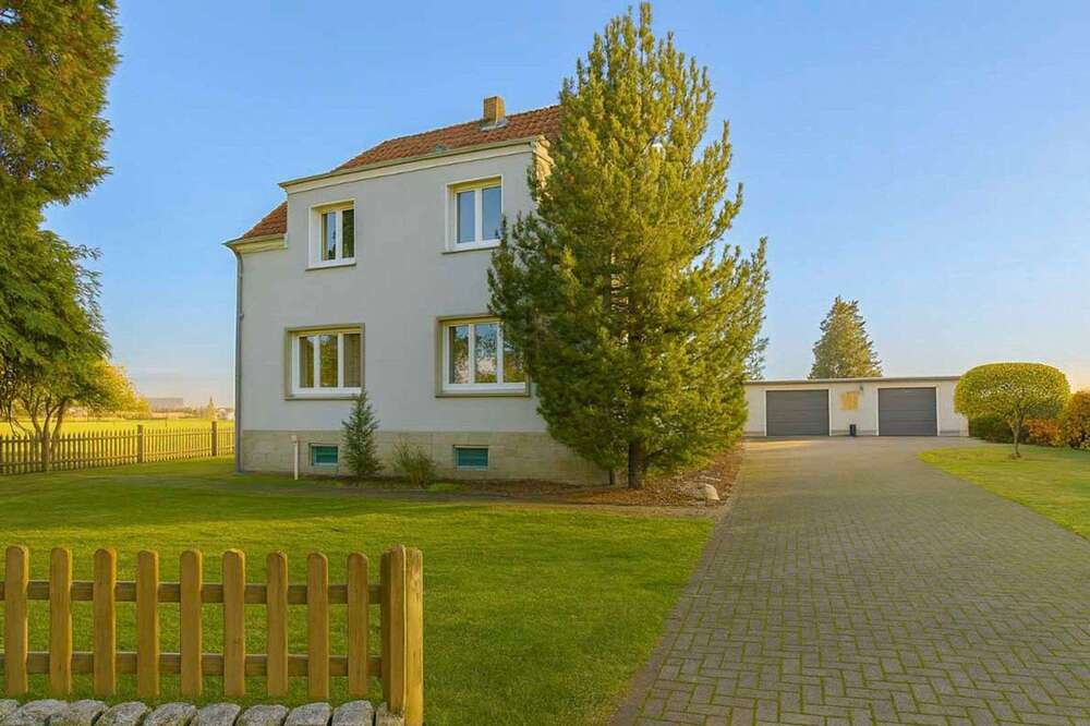 Thumbnail-Haus zum Kaufen in Erwitte 375.000,00 € 280 m²