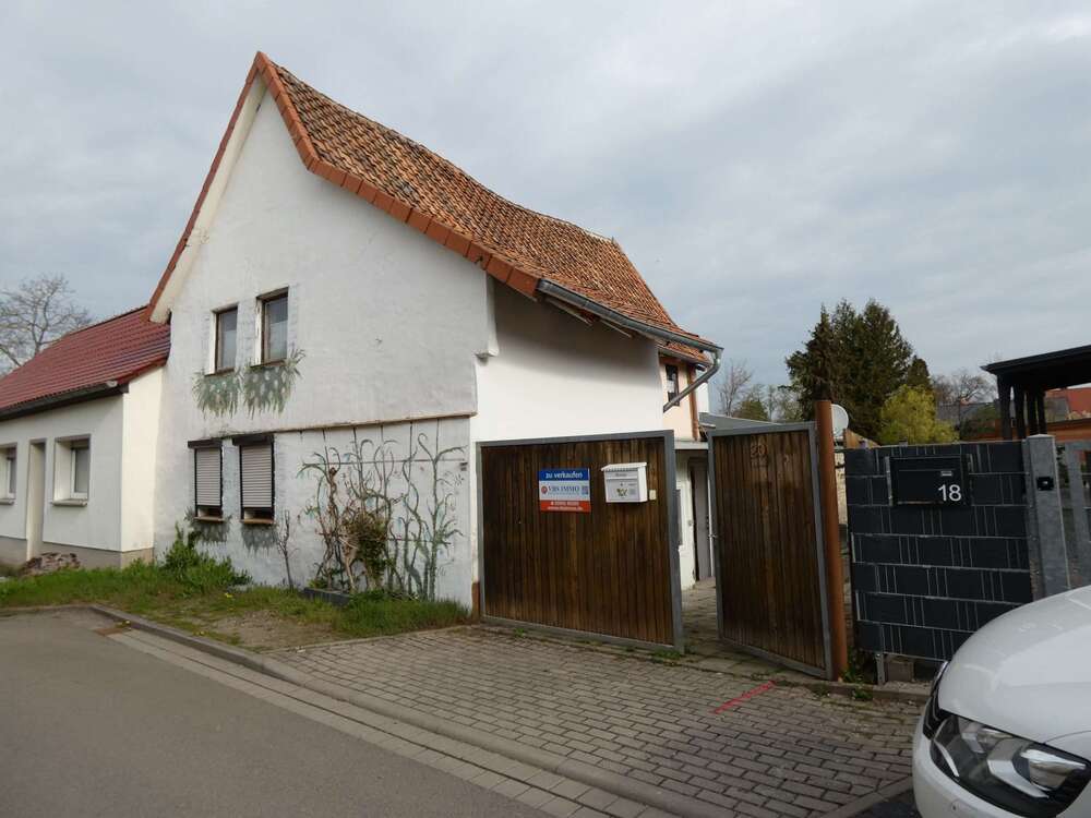 Thumbnail-Haus zum Kaufen in Quedlinburg 55.000,00 € 114 m²