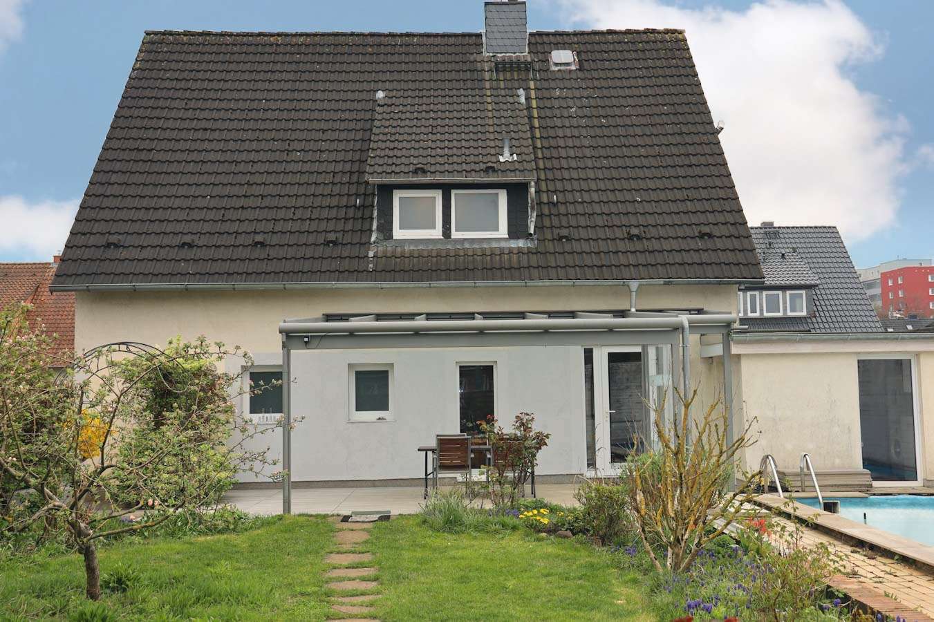 Thumbnail-Haus zum Kaufen in Hannover 595.000,00 € 160 m²