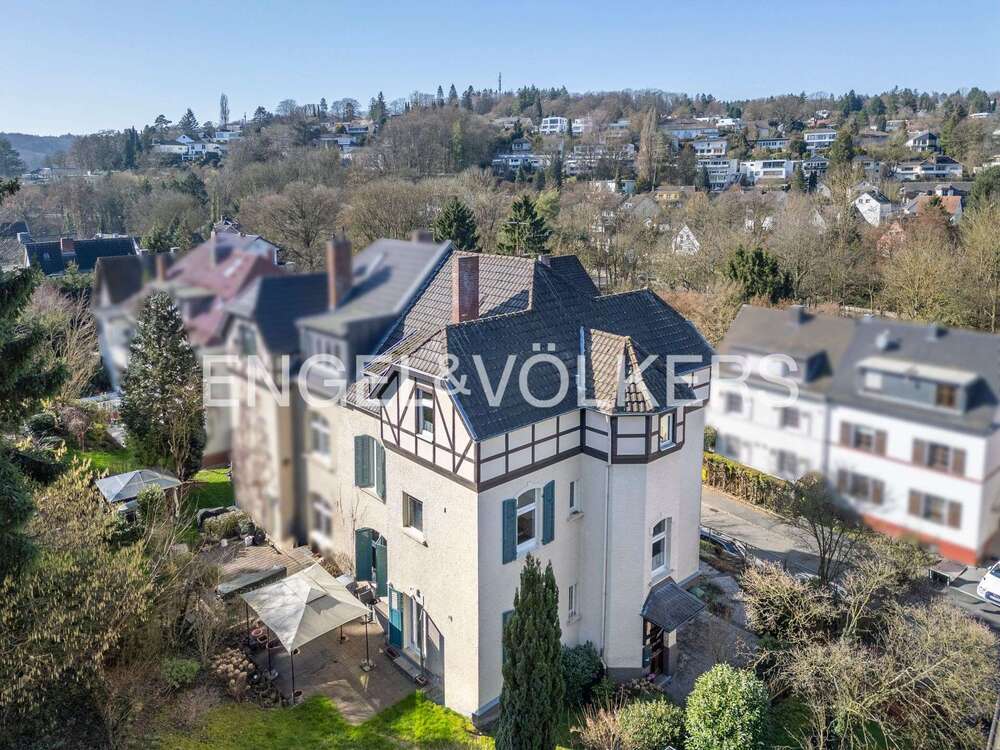 Thumbnail-Haus zum Kaufen in Bonn - Alt Godesberg 819.000,00 € 227 m²