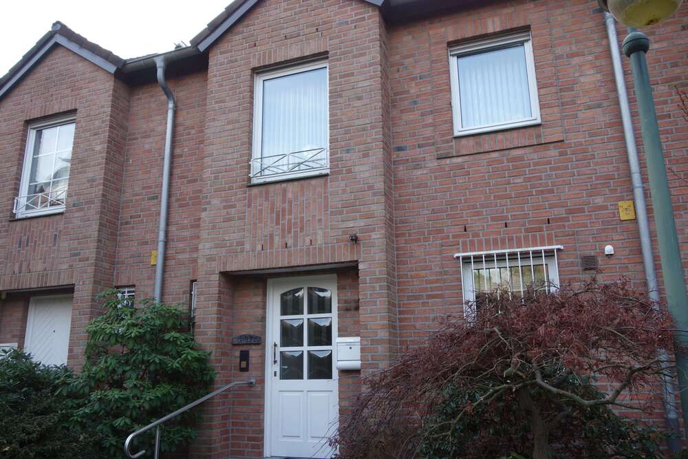 Thumbnail-Haus zum Mieten in Düsseldorf 2.000,00 € 132 m²