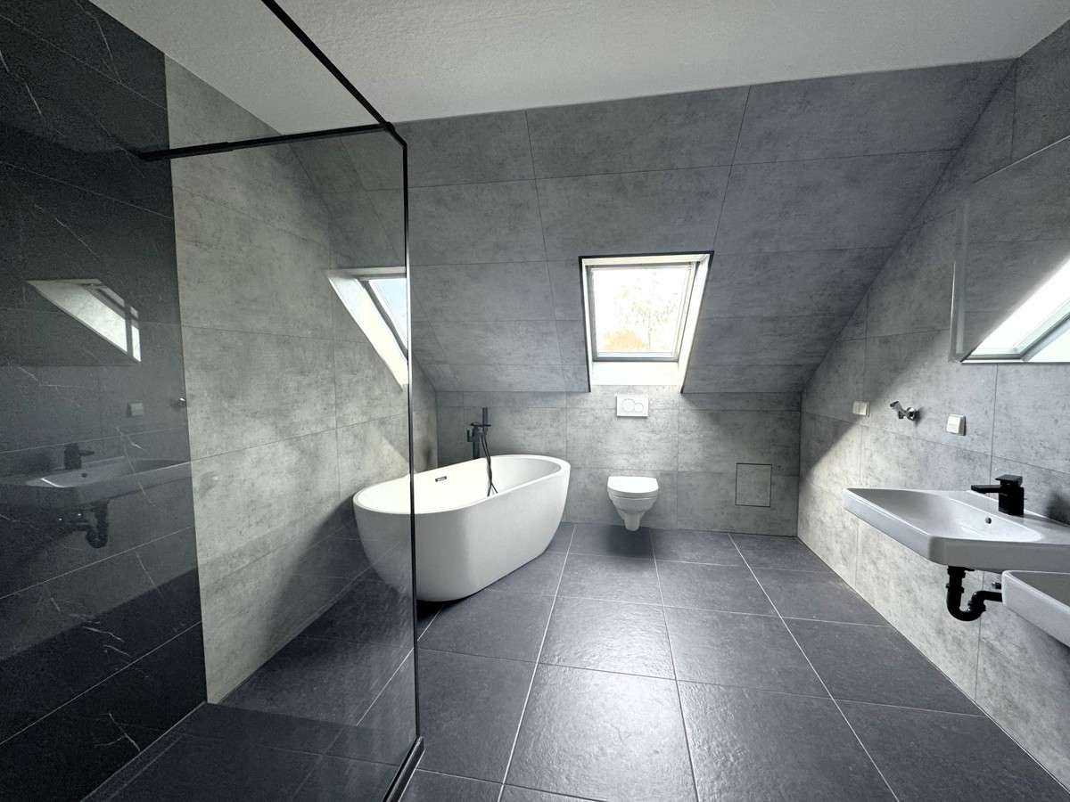 Thumbnail-Wohnung zum Mieten in Philippsburg 1.400,00 € 121.11 m²