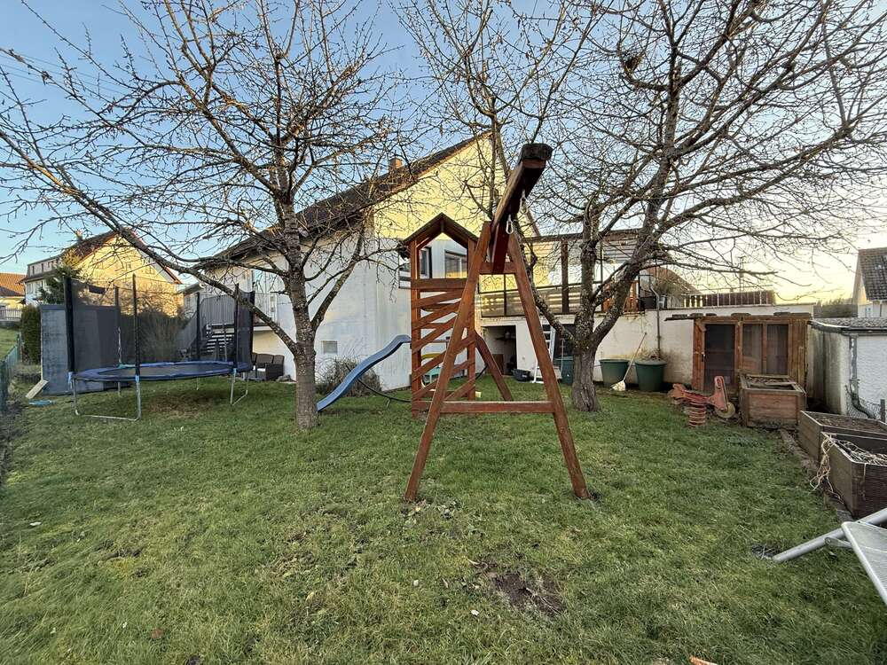 Thumbnail-Haus zum Kaufen in Altensteig-Walddorf 350.000,00 € 136 m²