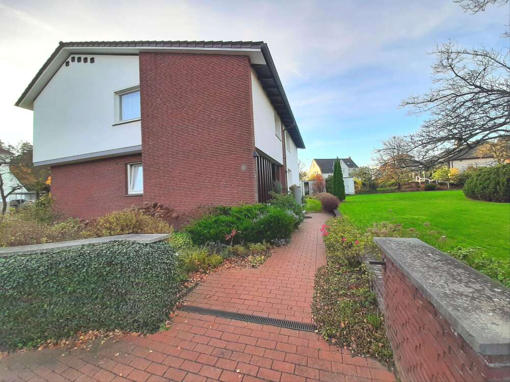 Thumbnail-Haus zum Kaufen in Detmold 435.000,00 € 186 m²