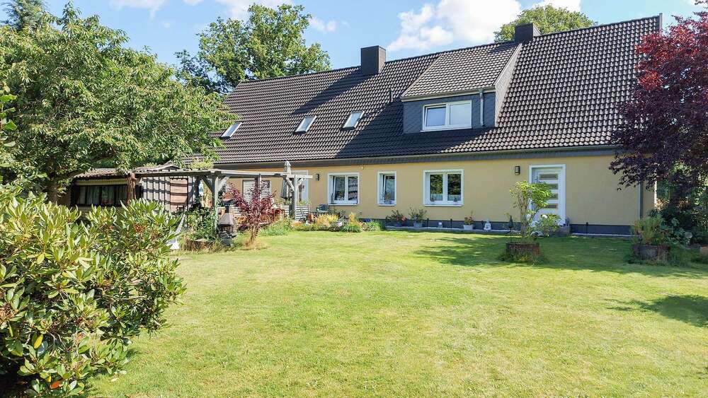 Thumbnail-Haus zum Kaufen in Wittenhagen Abtshagen 398.000,00 € 229 m²