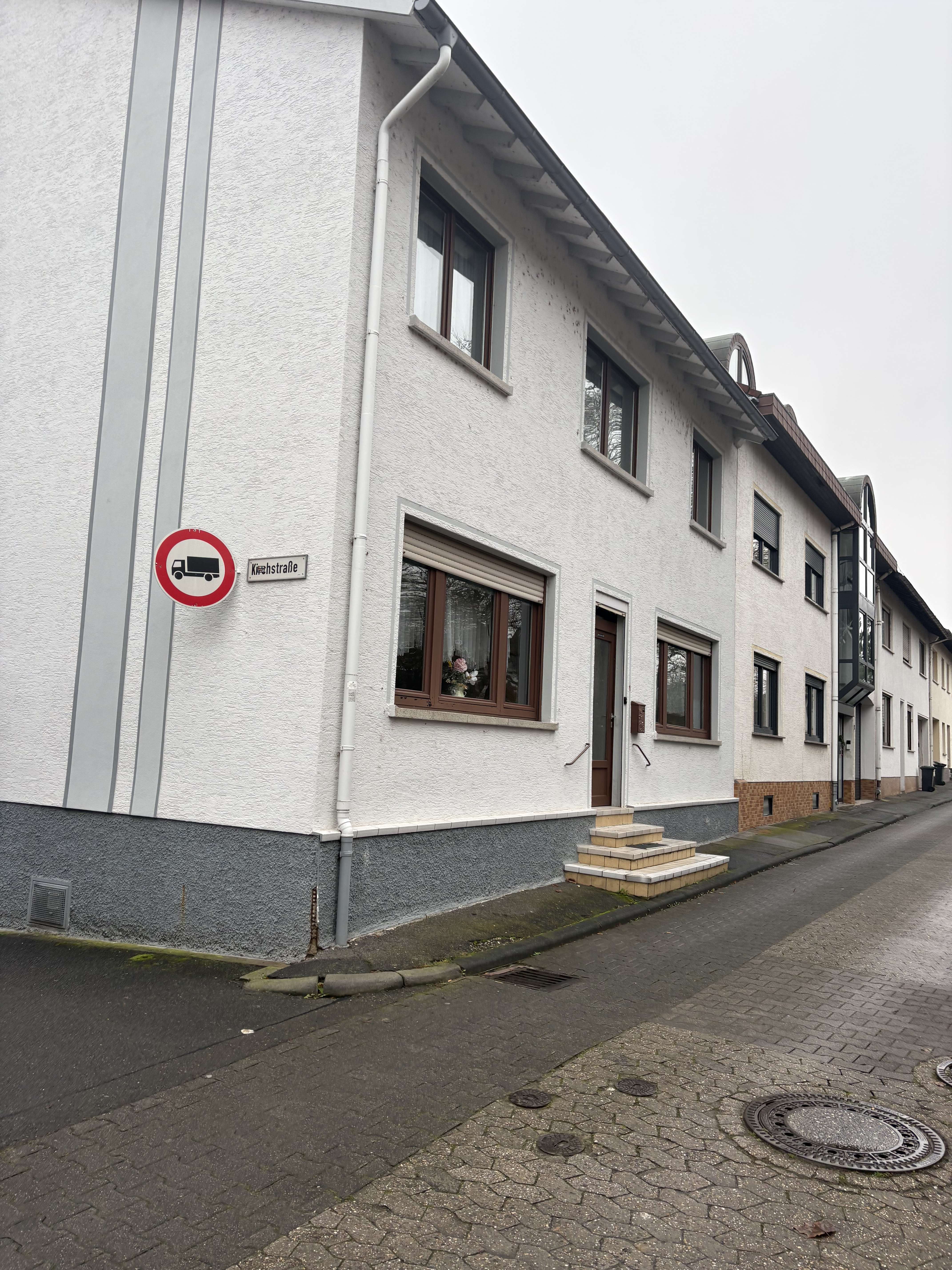 Thumbnail-Haus zum Kaufen in Bingen 250.000,00 € 172.87 m²