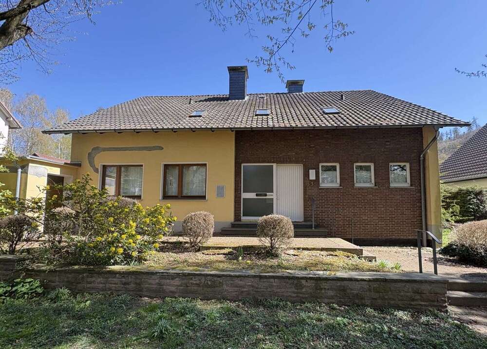 Thumbnail-Haus zum Kaufen in Lügde 185.000,00 € 1 m²