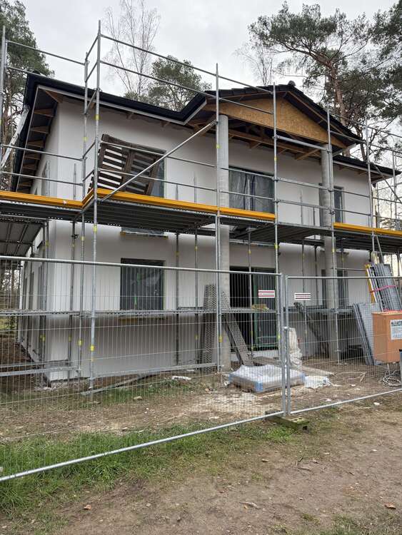 Thumbnail-Haus zum Kaufen in Brandenburg - Blankenfelde-Mahlow 990.000,00 € 198 m²