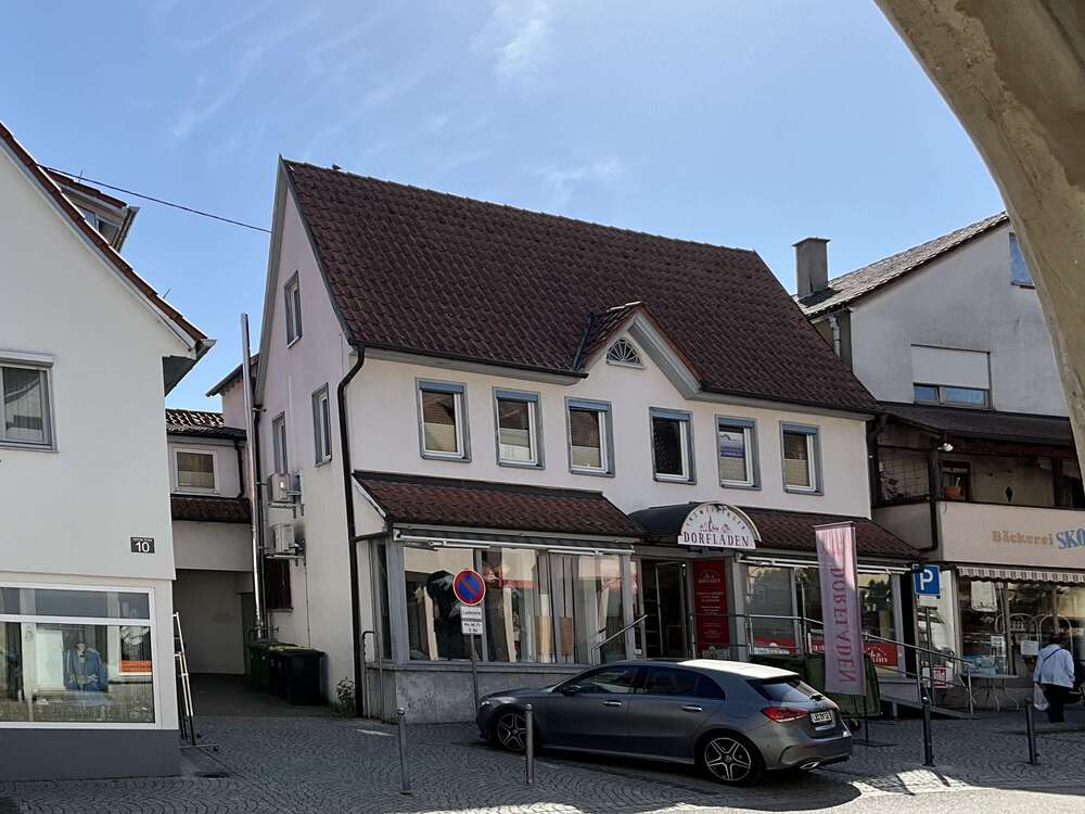Thumbnail-Wohnung zum Kaufen in Vaihingen 235.000,00 € 144 m²
