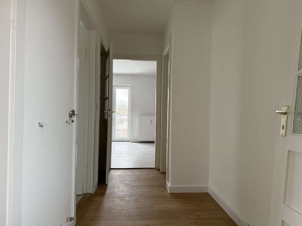 Thumbnail-Wohnung zum Mieten in Kiel 340,00 € 35.37 m²