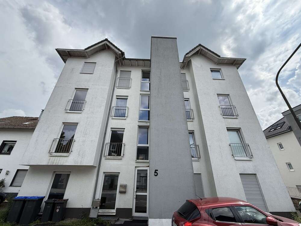 Thumbnail-Wohnung zum Kaufen in Wermelskirchen 215.000,00 € 79 m²