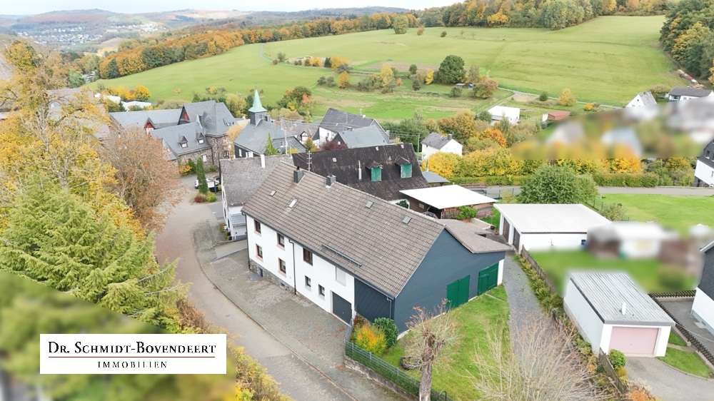 Thumbnail-Haus zum Kaufen in Friedewald 265.000,00 € 240 m²