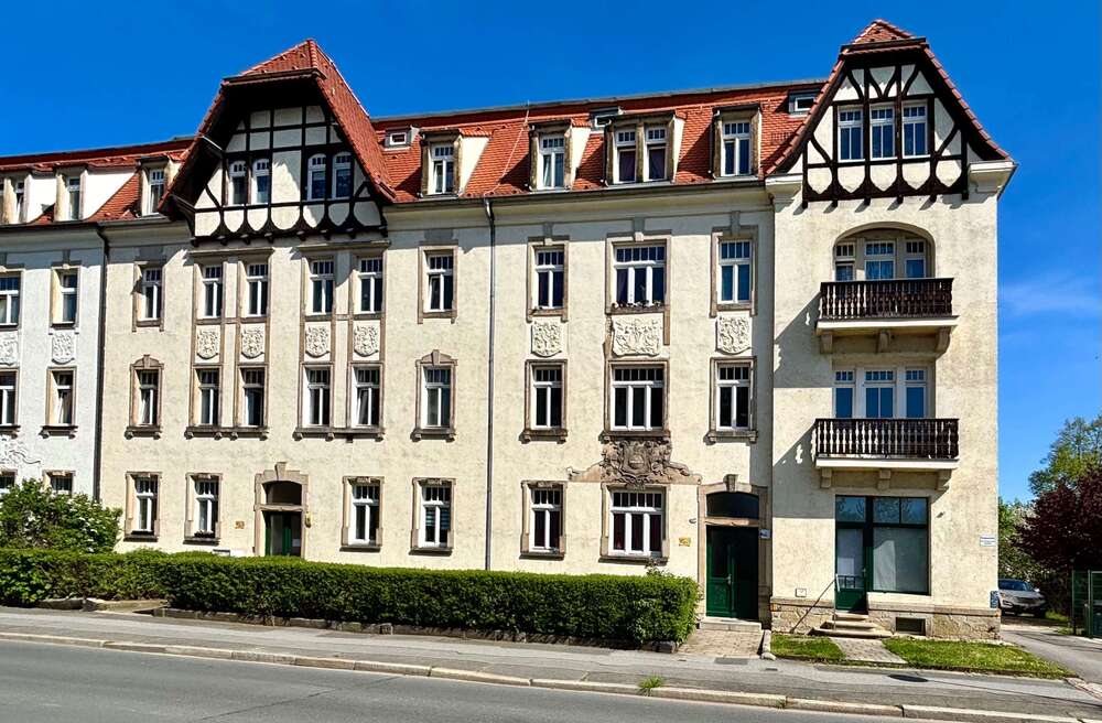 Thumbnail-Wohnung zum Kaufen in Pirna 57.000,00 € 37.52 m²