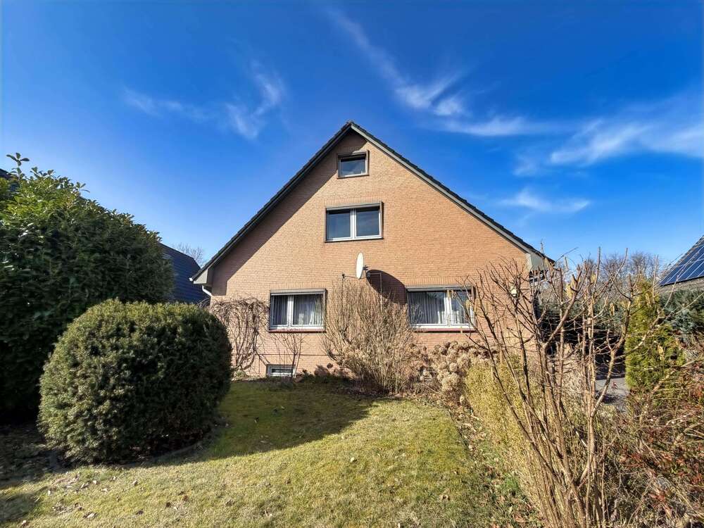 Thumbnail-Haus zum Kaufen in Hamberge 439.000,00 € 198.14 m²