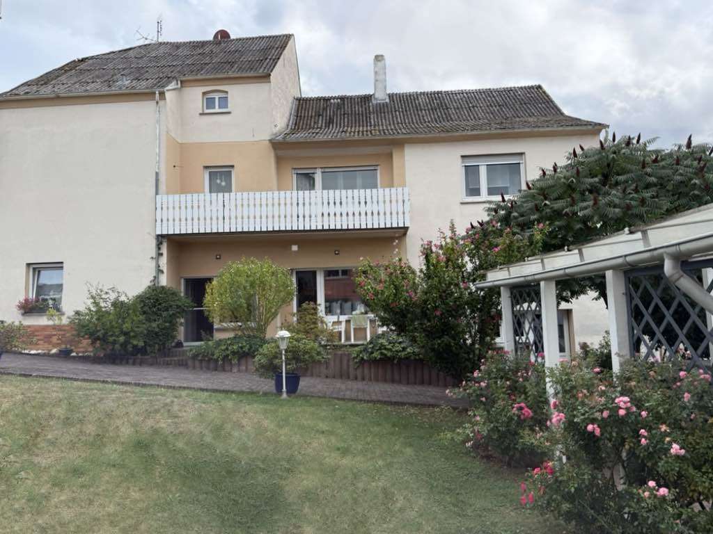 Thumbnail-Haus zum Kaufen in Selters-Eisenbach 299.000,00 € 196 m²