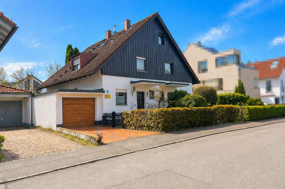 Thumbnail-Haus zum Kaufen in München Freimann 750.000,00 € 120 m²