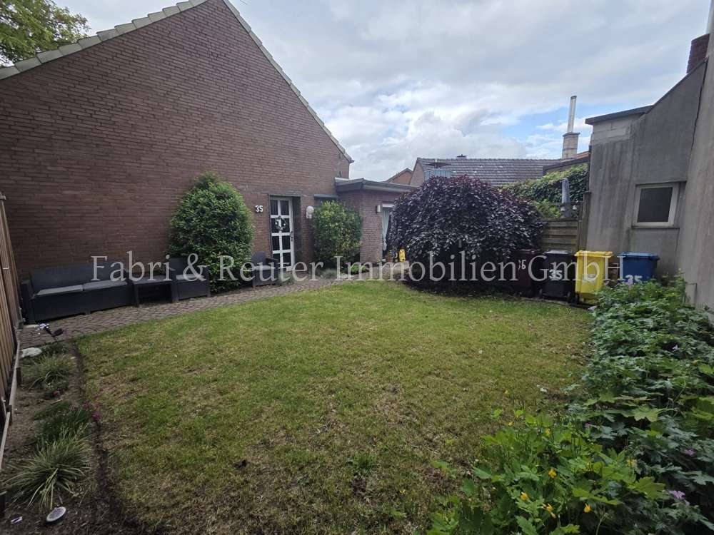 Thumbnail-Haus zum Mieten in Grefrath 900,00 € 90 m²