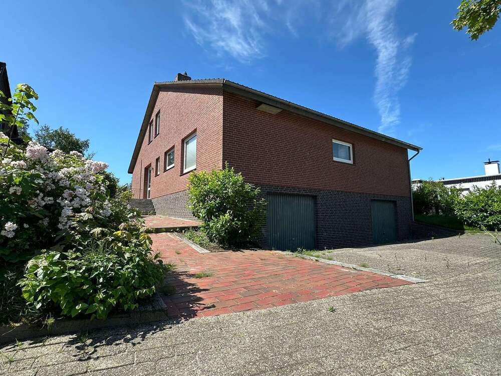 Thumbnail-Haus zum Kaufen in Weener 348.000,00 € 208 m²