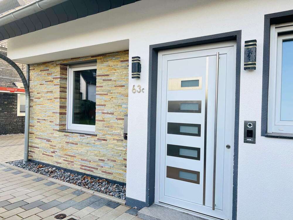 Thumbnail-Haus zum Mieten in Herford 1.700,00 € 162 m²