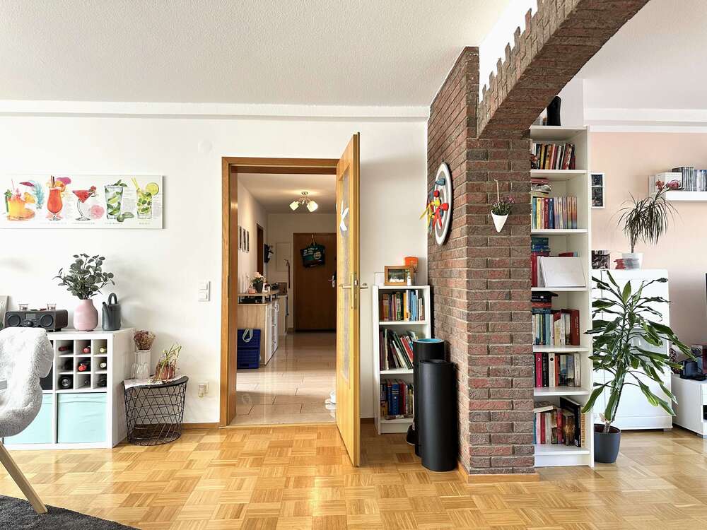Thumbnail-Wohnung zum Mieten in Weinheim 1.050,00 € 105 m²