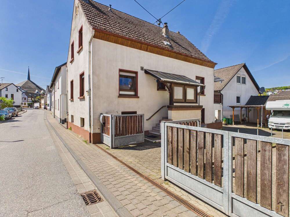 Thumbnail-Haus zum Kaufen in Niederzissen 129.000,00 € 110 m²