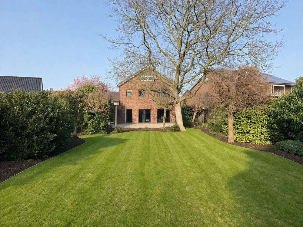 Thumbnail-Haus zum Kaufen in Willich Anrath 575.000,00 € 186.5 m²