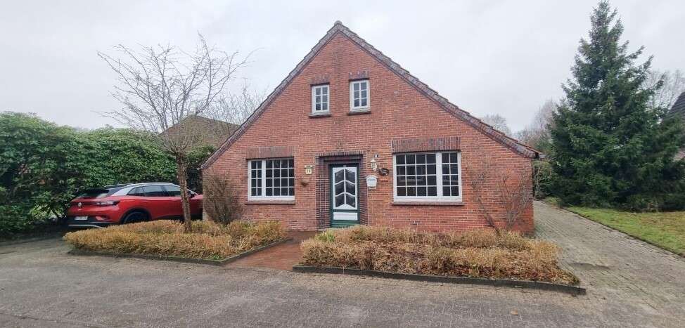 Thumbnail-Haus zum Kaufen in Augustfehn 160.000,00 € 124.9 m²