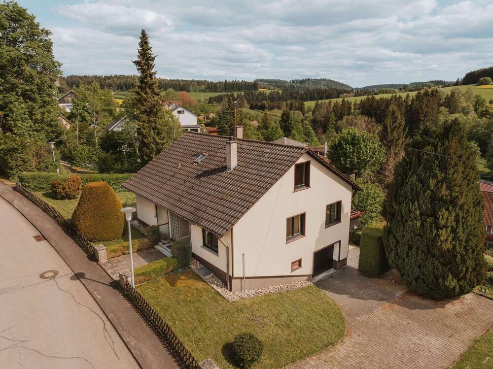 Thumbnail-Haus zum Kaufen in Zimmern ob Rottweil-Flözlingen 275.000,00 € 96 m²
