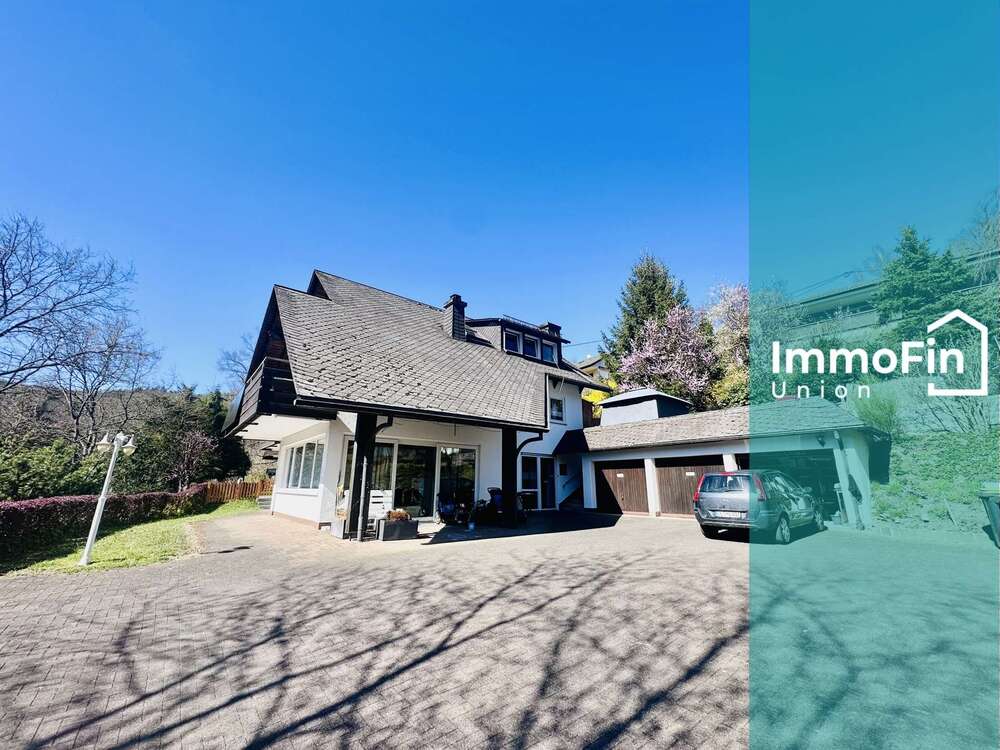 Thumbnail-Haus zum Kaufen in Lennestadt 249.000,00 € 215.95 m²
