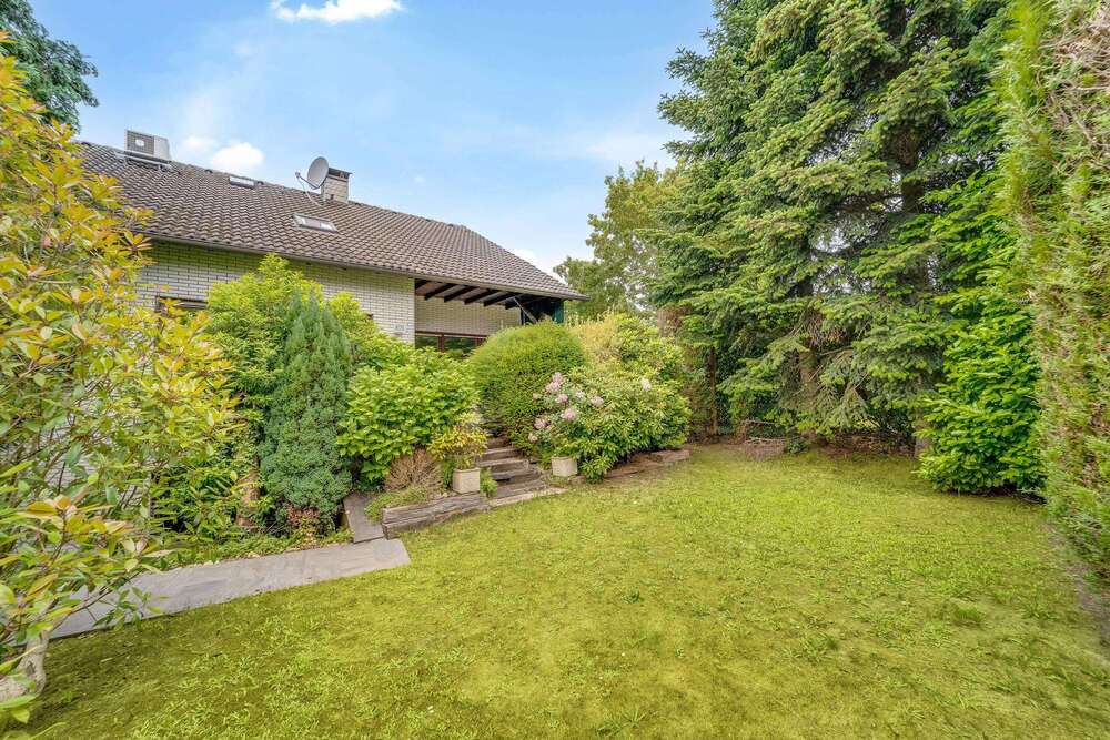 Thumbnail-Haus zum Kaufen in Kaarst 799.000,00 € 246 m²