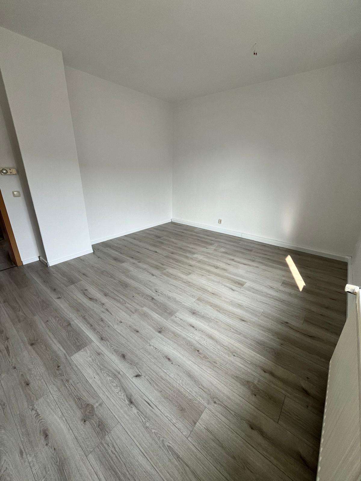 Thumbnail-Wohnung zum Mieten in Elsteraue Tröglitz 350,00 € 65 m²